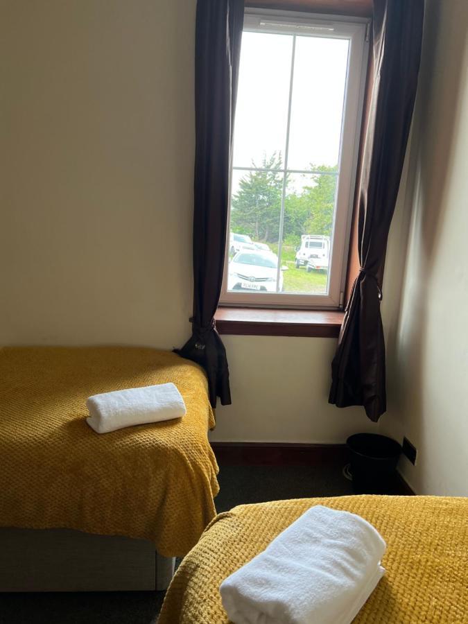 4 Bed Bungalow Near Airport 爱丁堡 外观 照片