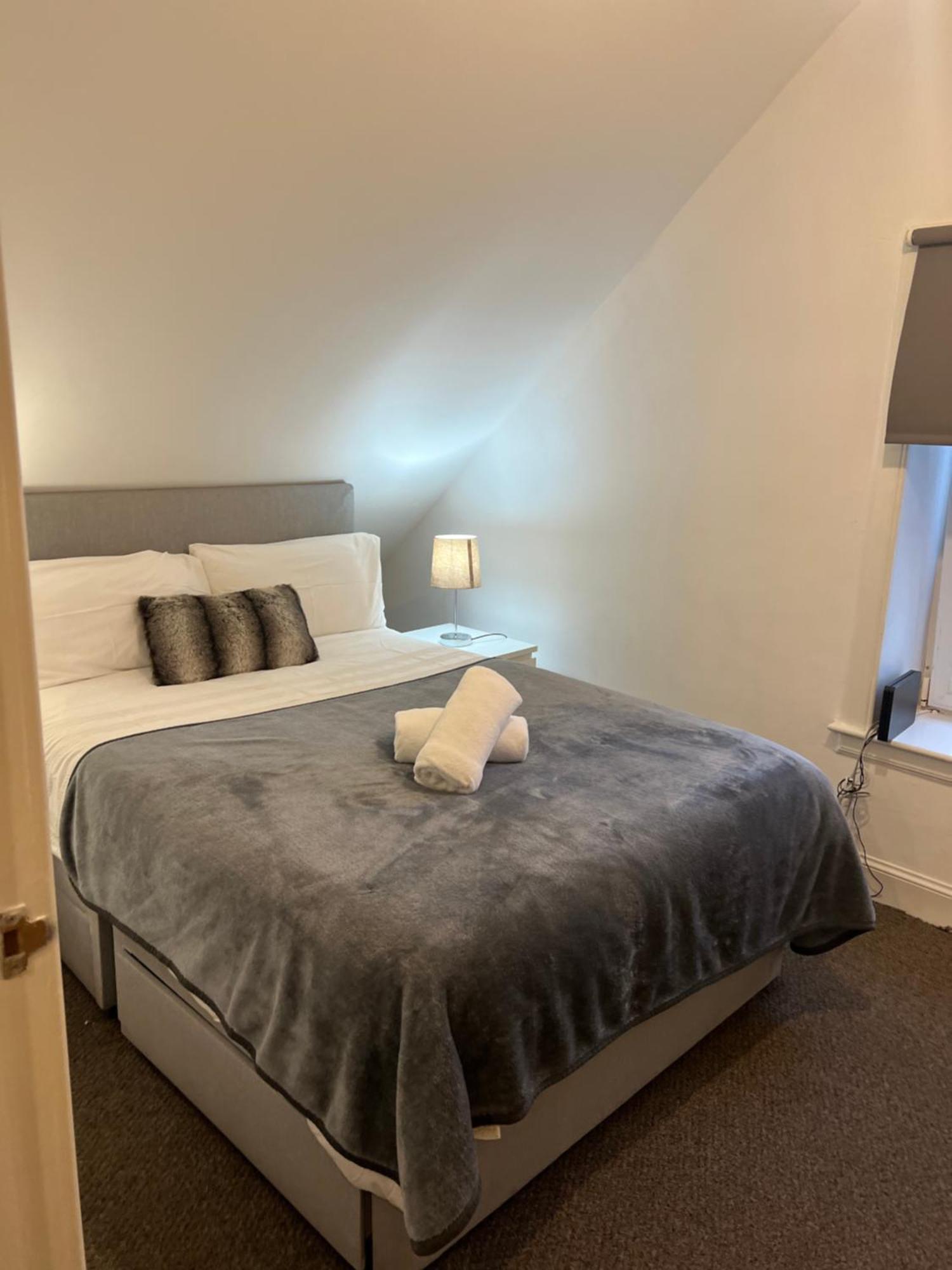 4 Bed Bungalow Near Airport 爱丁堡 外观 照片